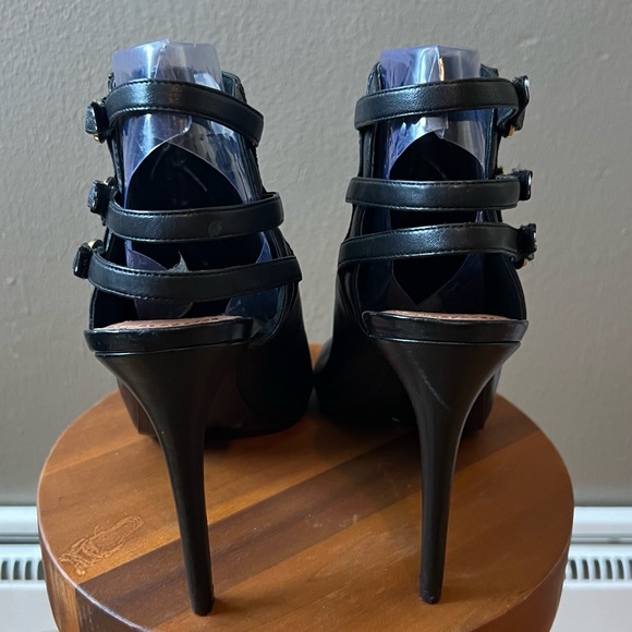 Vince Camuto Women's Fenette Heel Black Size 10 Good Condition - Picture 6 of 15